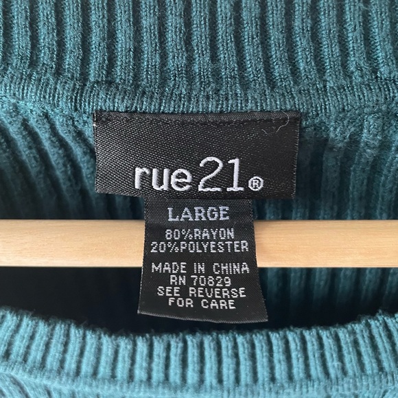 Vintage Ribbed T-Shirt - Picture 3 of 3